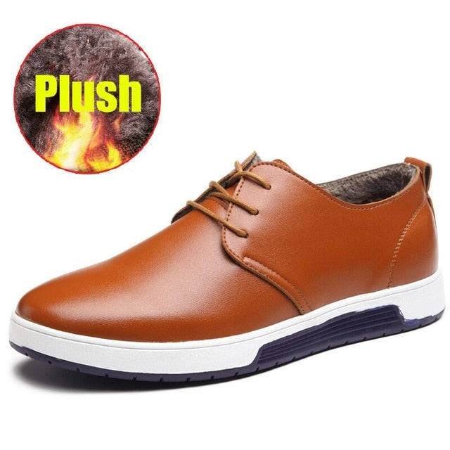 New 2019 Men Casual Shoes Leather Summer Breathable Holes Luxurious Brand Flat Shoes for Men Drop Shipping