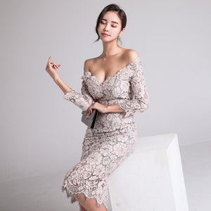 Fashion New arrived Women's Dress Fall 2019 New One-neck Low-breast Lace Seven-minute Sleeve-wrapped Hip Dress