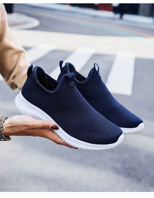 2019 Spring Ms Shoes Slip On Men Casual Shoes Lightweight Comfortable Breathable Couple Walking Sneakers Feminino Zapatos