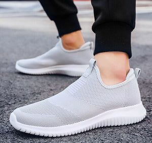 2019 Spring Ms Shoes Slip On Men Casual Shoes Lightweight Comfortable Breathable Couple Walking Sneakers Feminino Zapatos