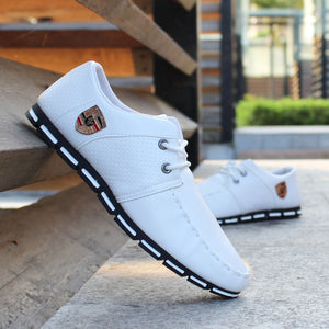 Sports driving shoes men's flat non-slip casual shoes Italian flat shoes 2019 Korean version of men's pea soft shoes